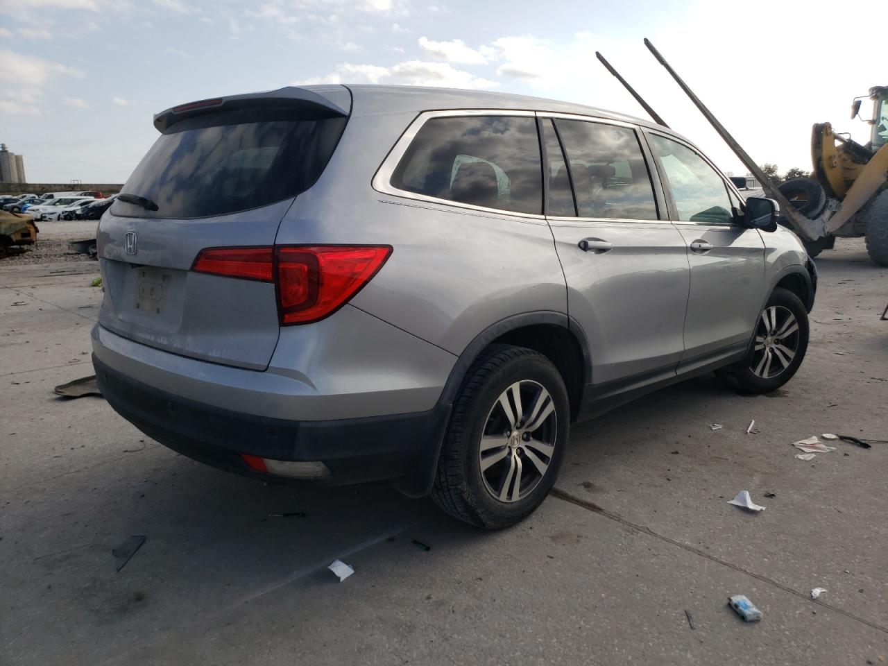 2017 Honda Pilot - Image 3