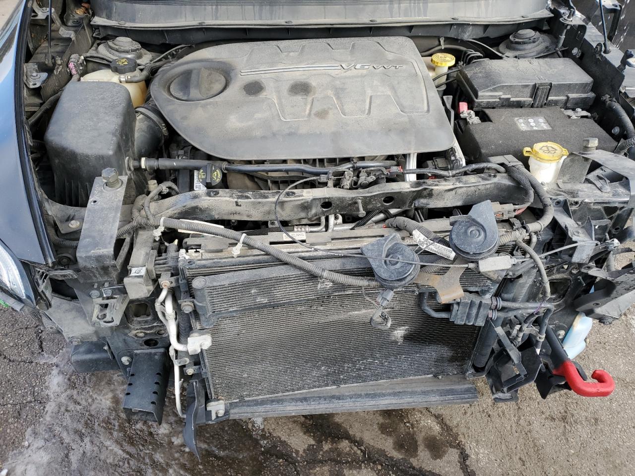 2015 Jeep Cherokee - Image 12