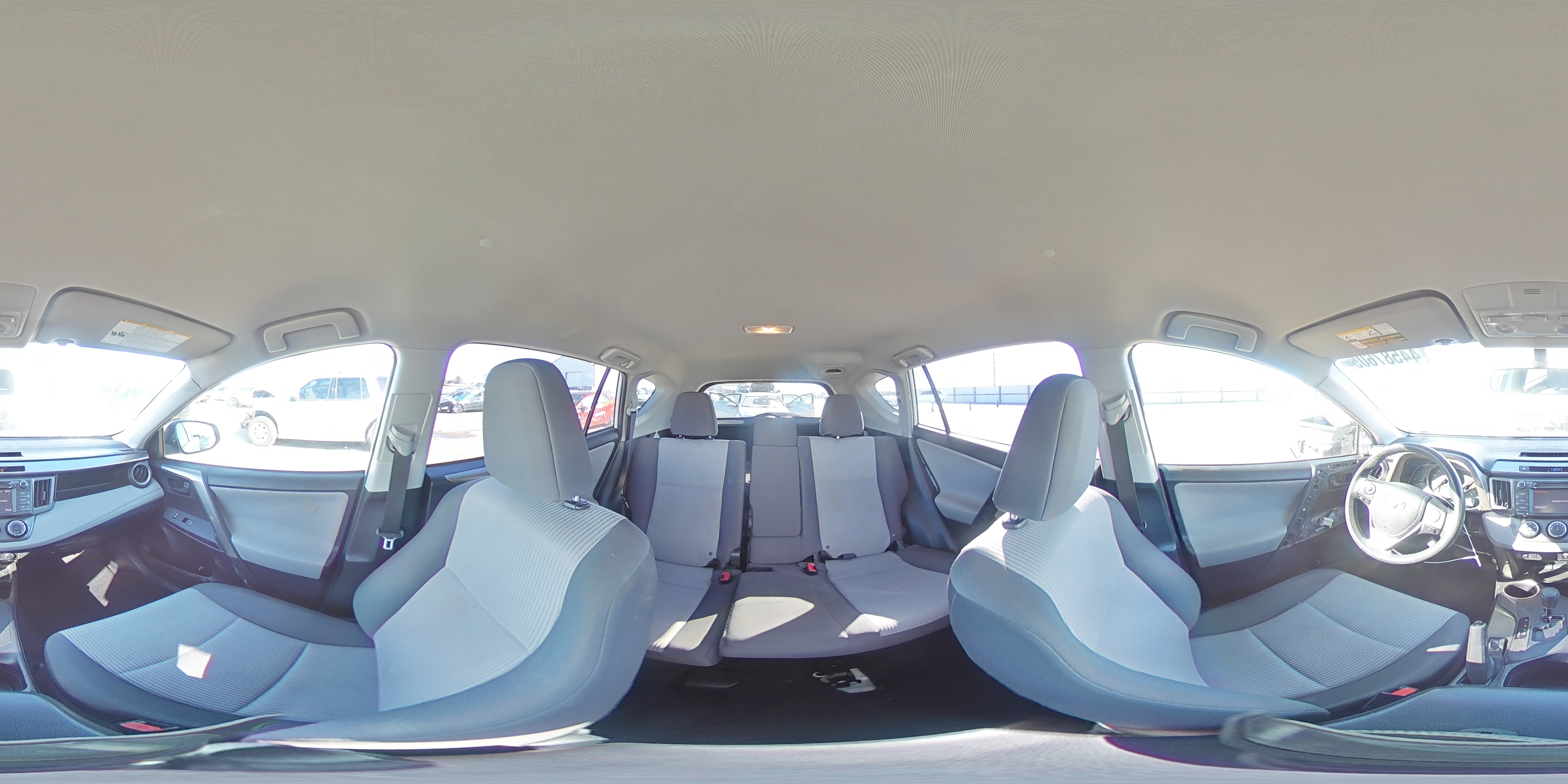 2014 Toyota RAV 4 - Image 13