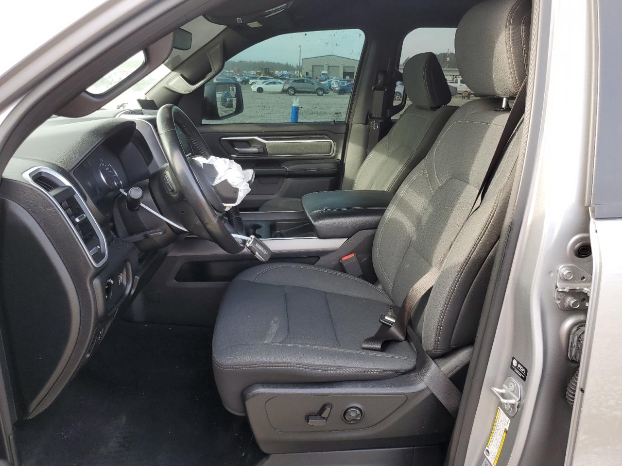 2021 RAM 1500 - Image 7