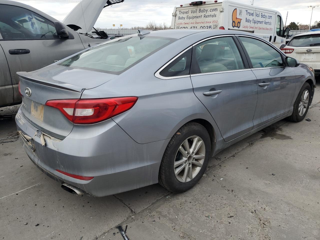 2017 Hyundai Sonata - Image 3