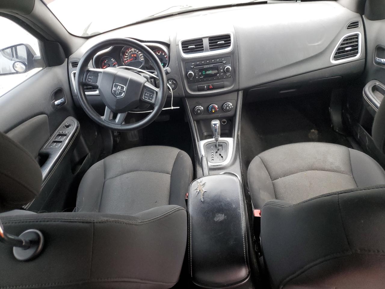 2013 Dodge Avenger - Image 8