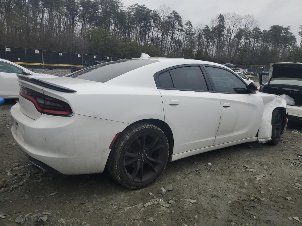 2017 Dodge Charger - Image 3