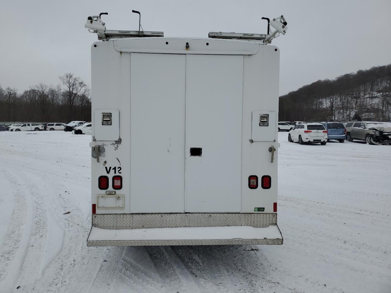 2012 Ford Econoline - Image 6