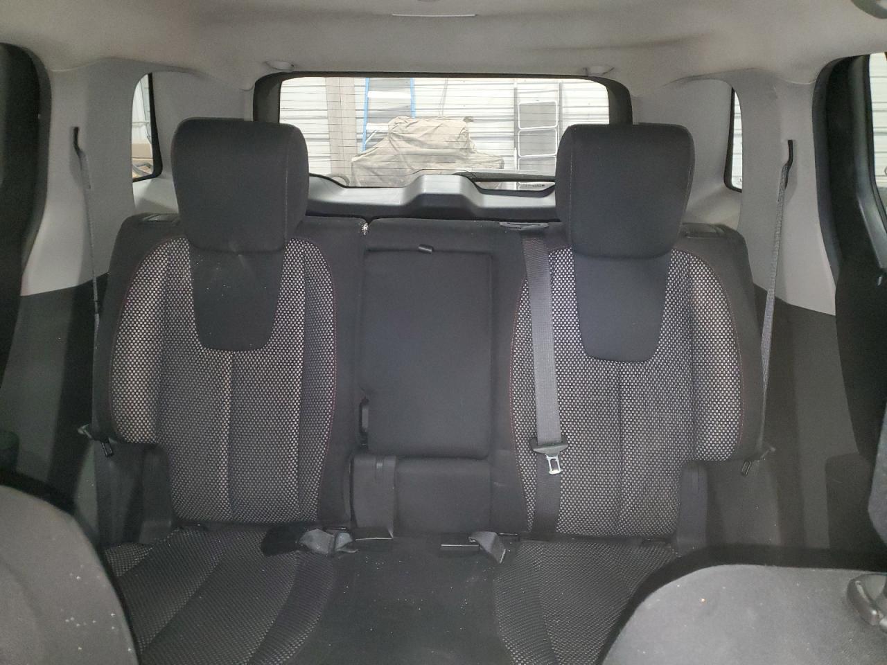 2011 GMC Terrain - Image 10