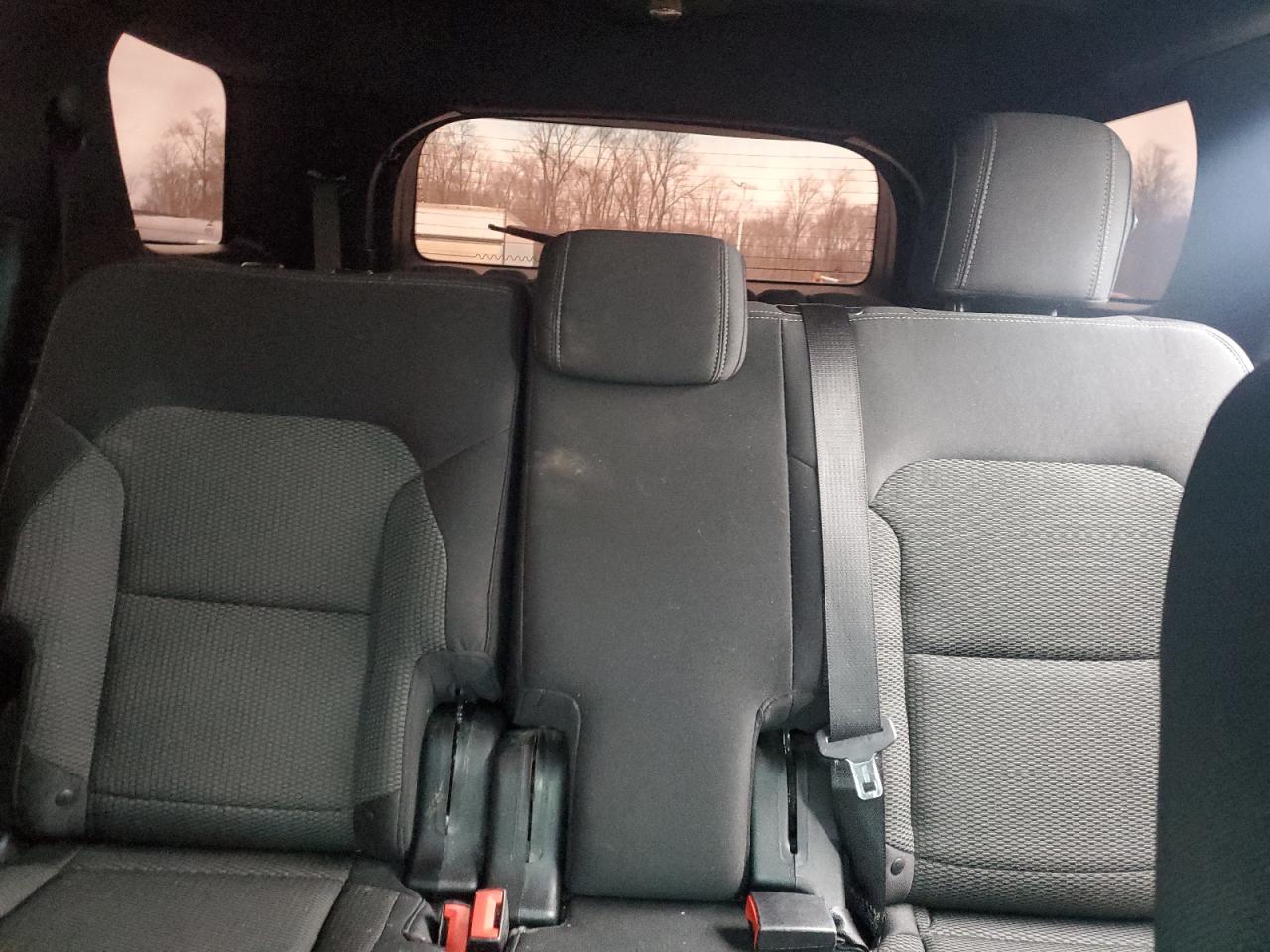 2017 Ford Explorer - Image 10