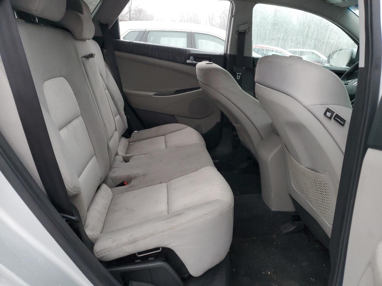 2017 Hyundai Tucson - Image 11
