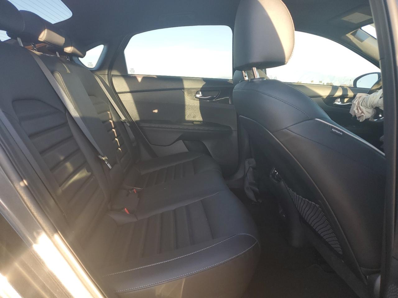 2024 Kia Forte - Image 10