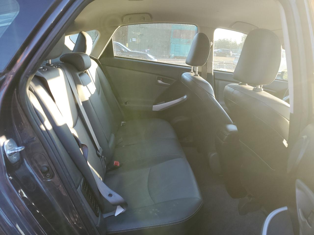 2014 Toyota Prius - Image 10