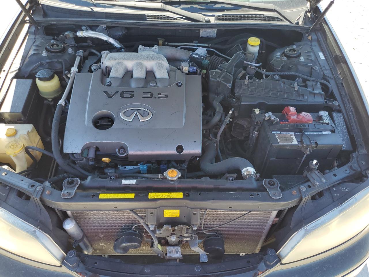 2003 Infiniti I - Image 11
