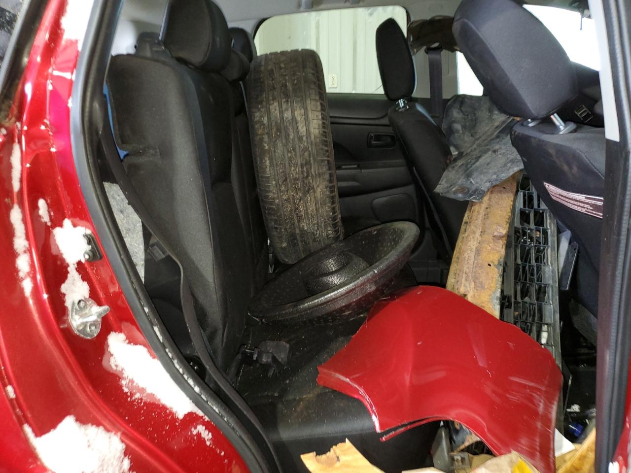 2015 Mitsubishi Outlander - Image 11