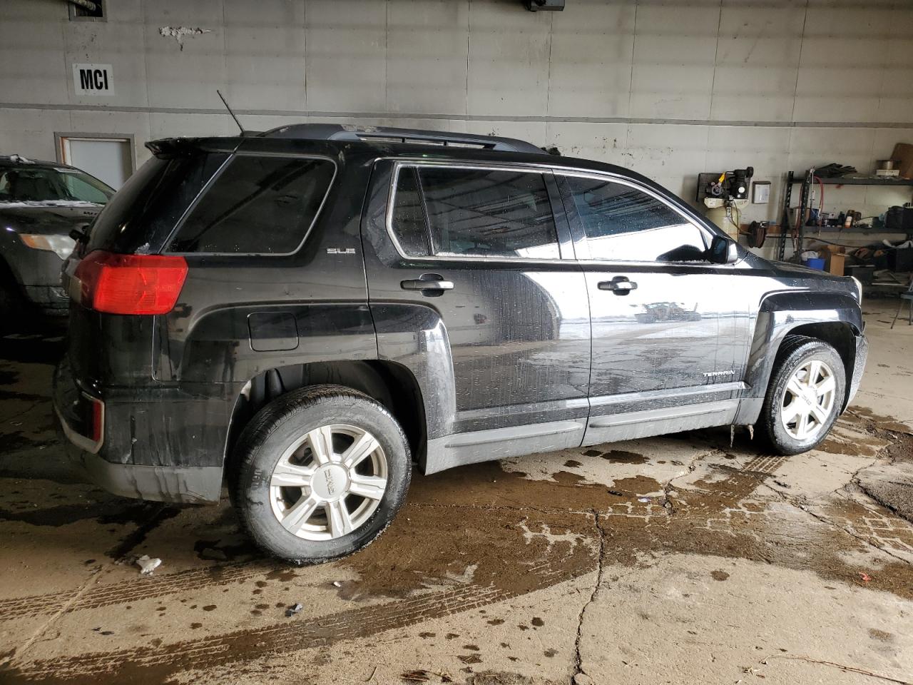 2016 GMC Terrain - Image 3