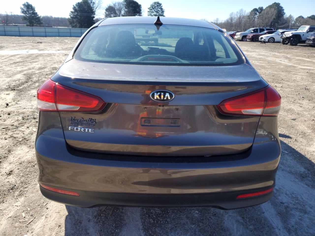 2017 Kia Forte - Image 6