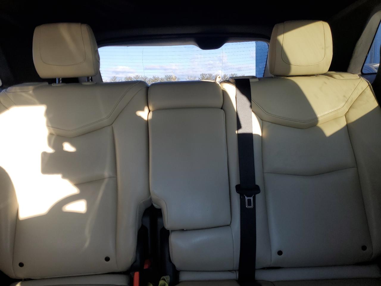 2017 Cadillac XT5 - Image 10