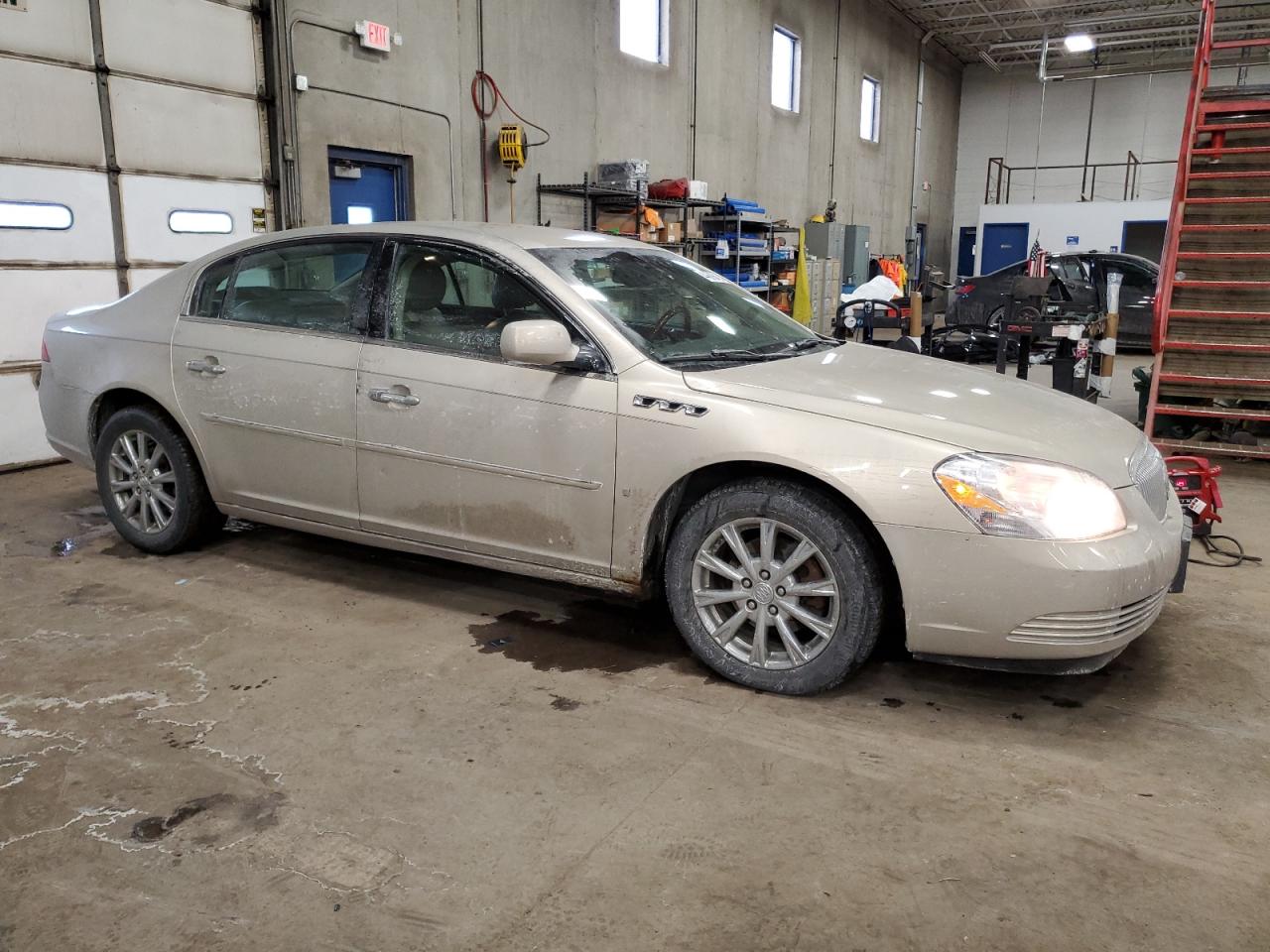 2009 Buick Lucerne - Image 4