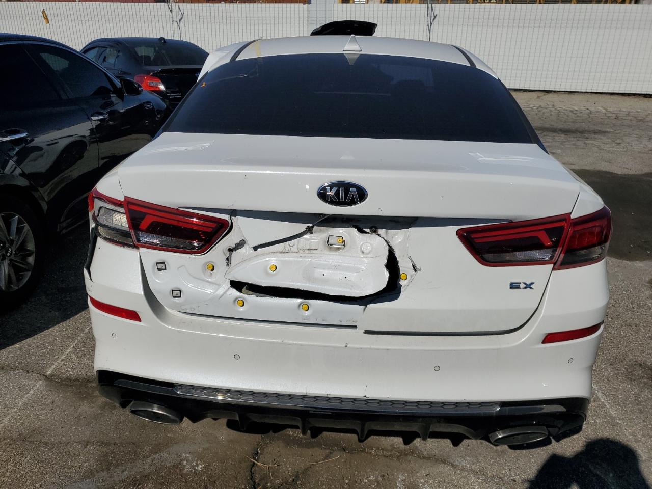 2020 Kia Optima - Image 6