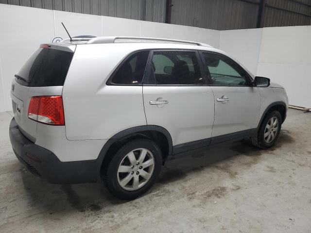  KIA SORENTO 2013 Srebrny