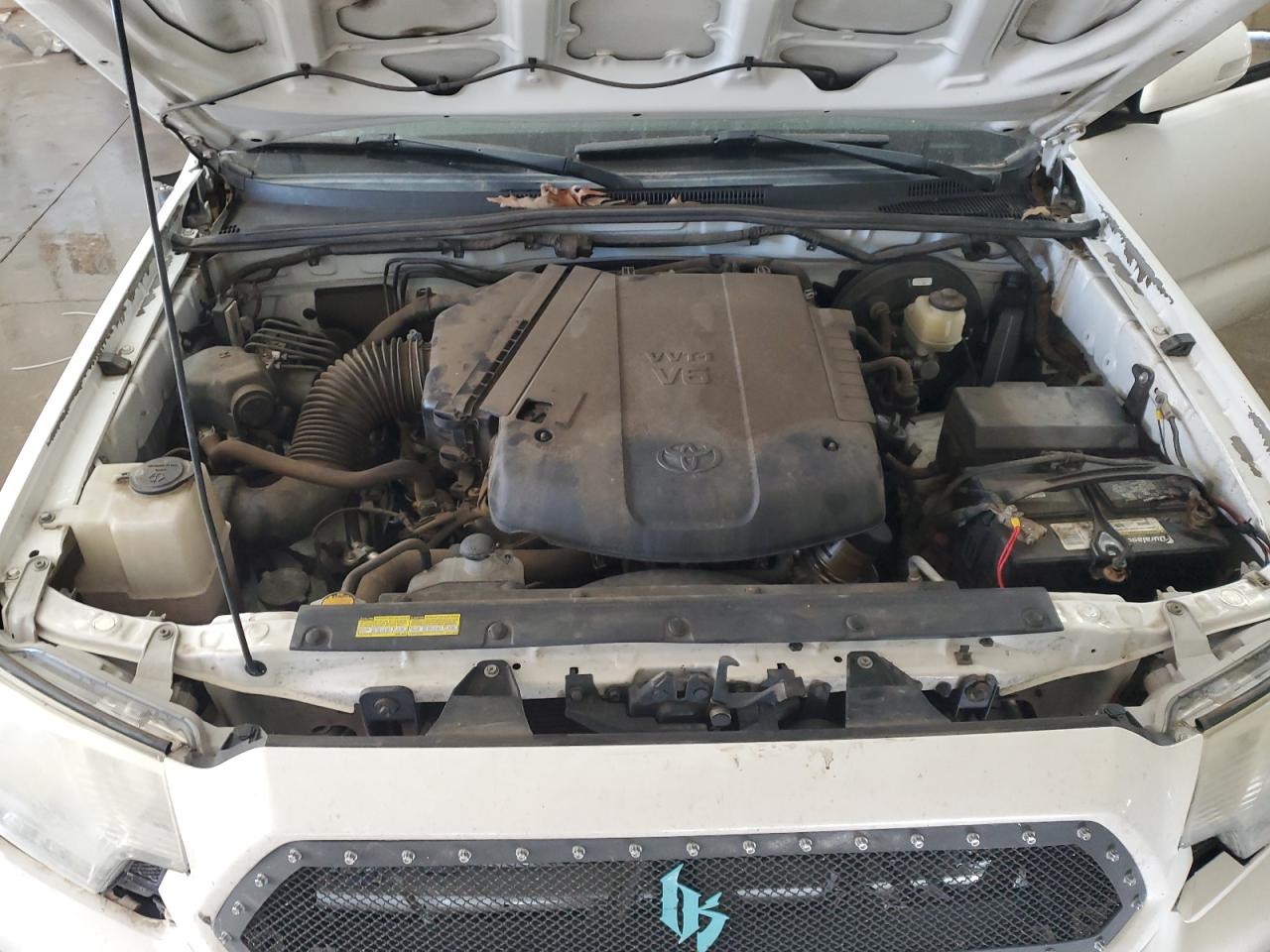 2015 Toyota Tacoma - Image 11