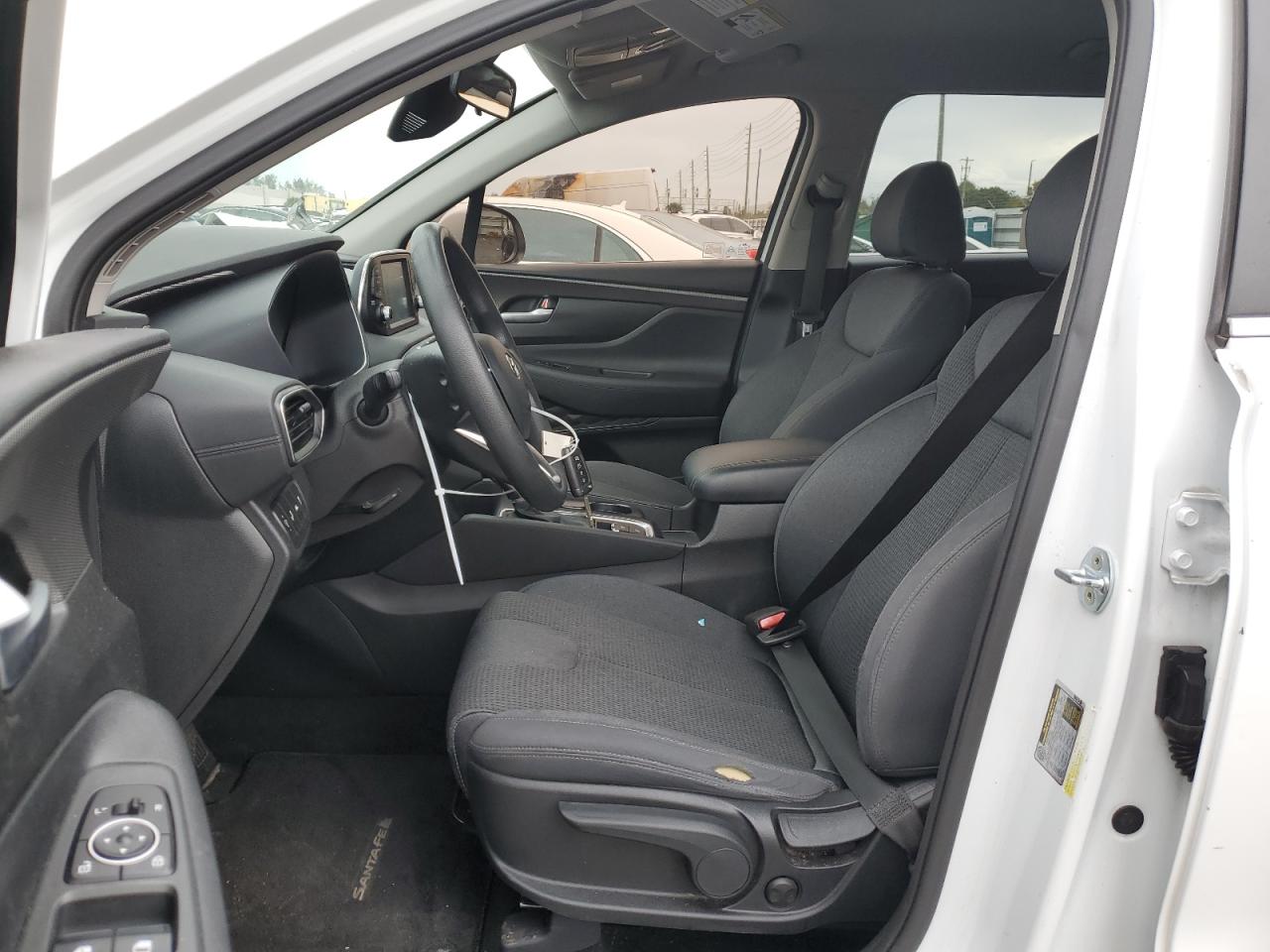 2019 Hyundai Santa Fe - Image 7