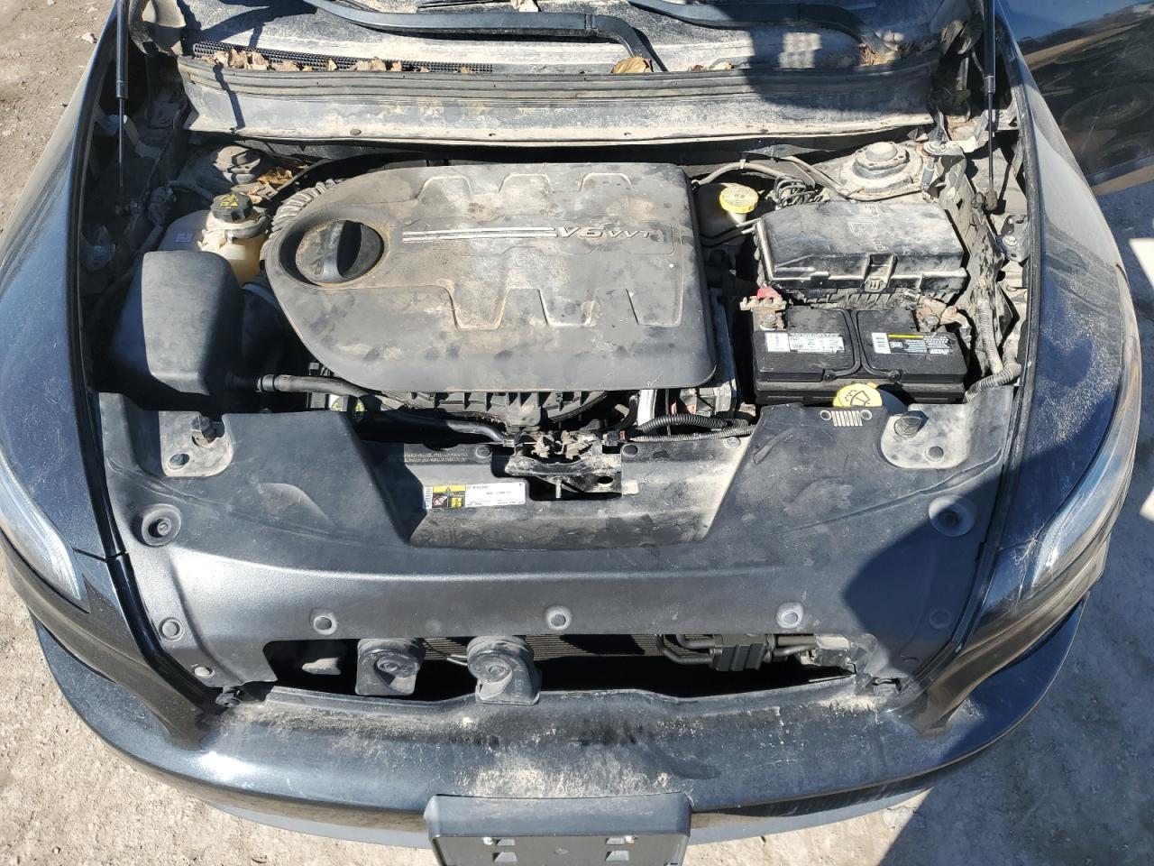 2015 Jeep Grand Cherokee - Image 12