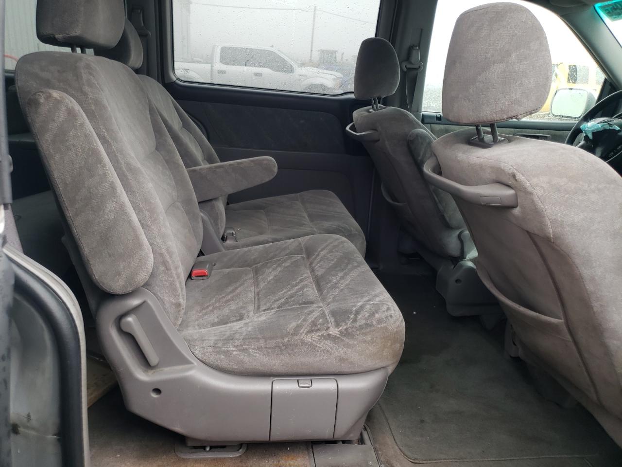 2004 Honda Odyssey - Image 11