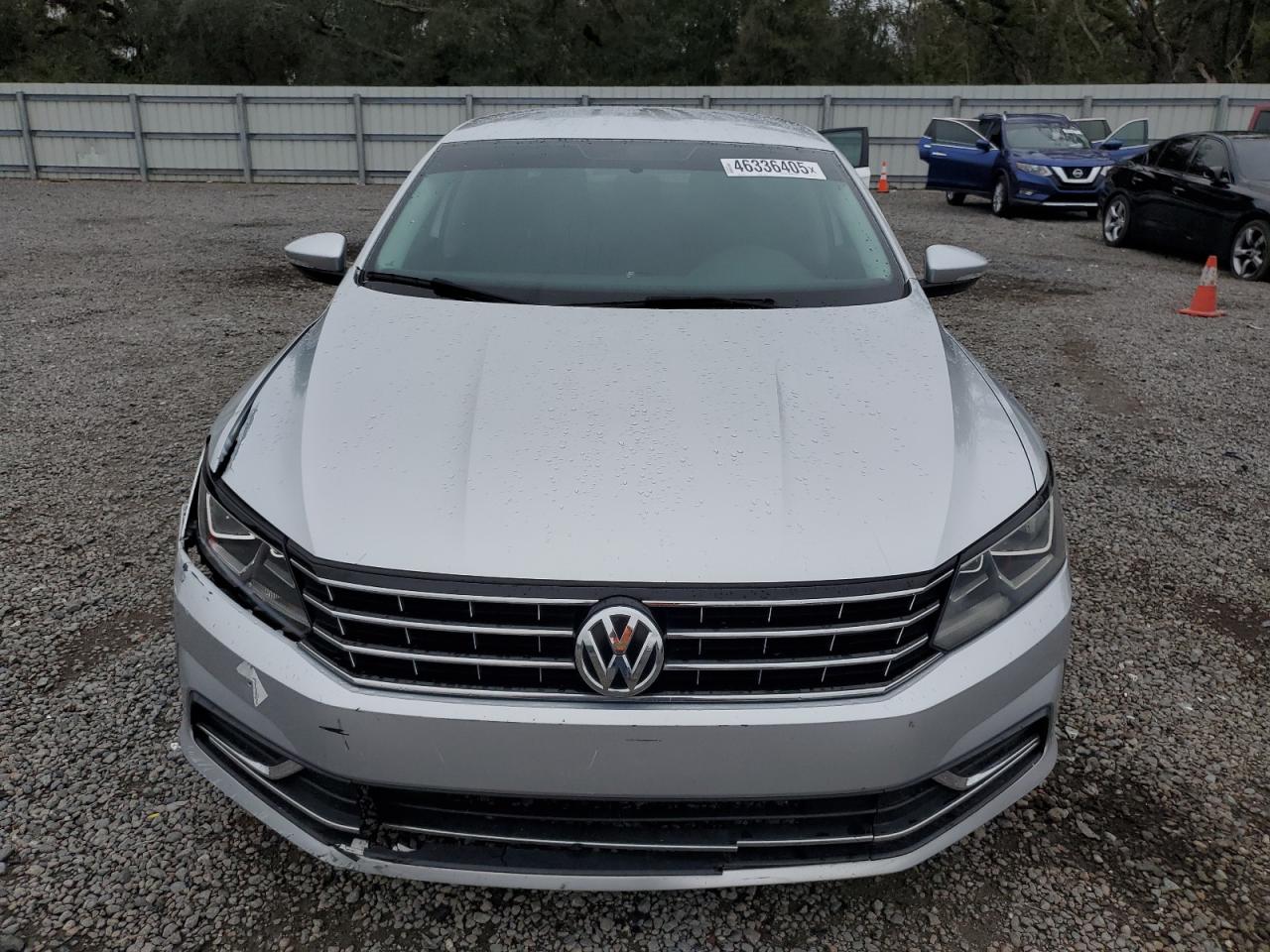2016 Volkswagen Passat - Image 5