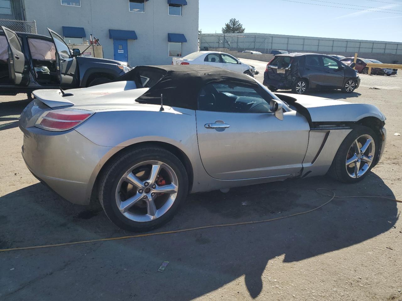 2007 Saturn Sky - Image 3