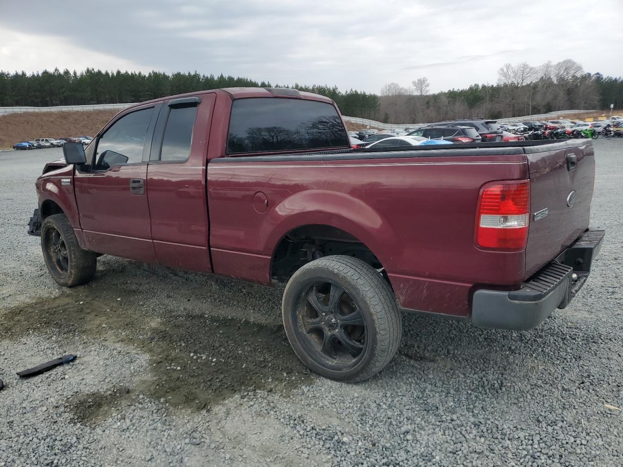 2005 Ford F-150 - Image 2