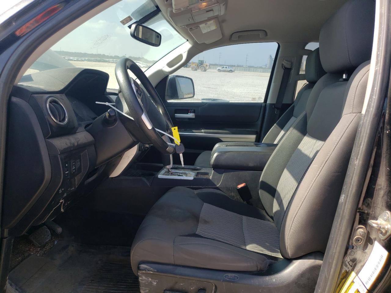 2017 Toyota Tundra - Image 7
