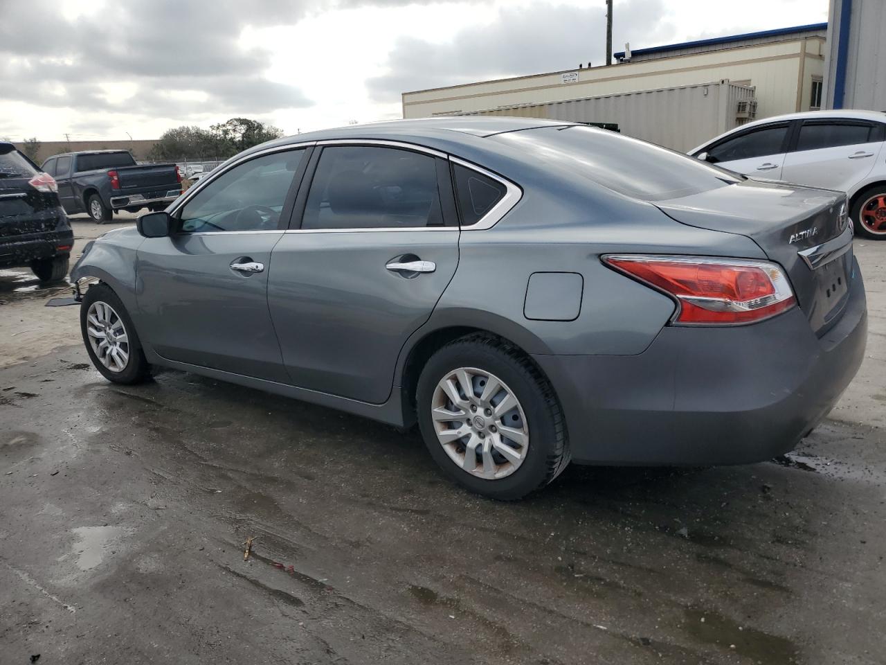 2014 Nissan Altima - Image 2