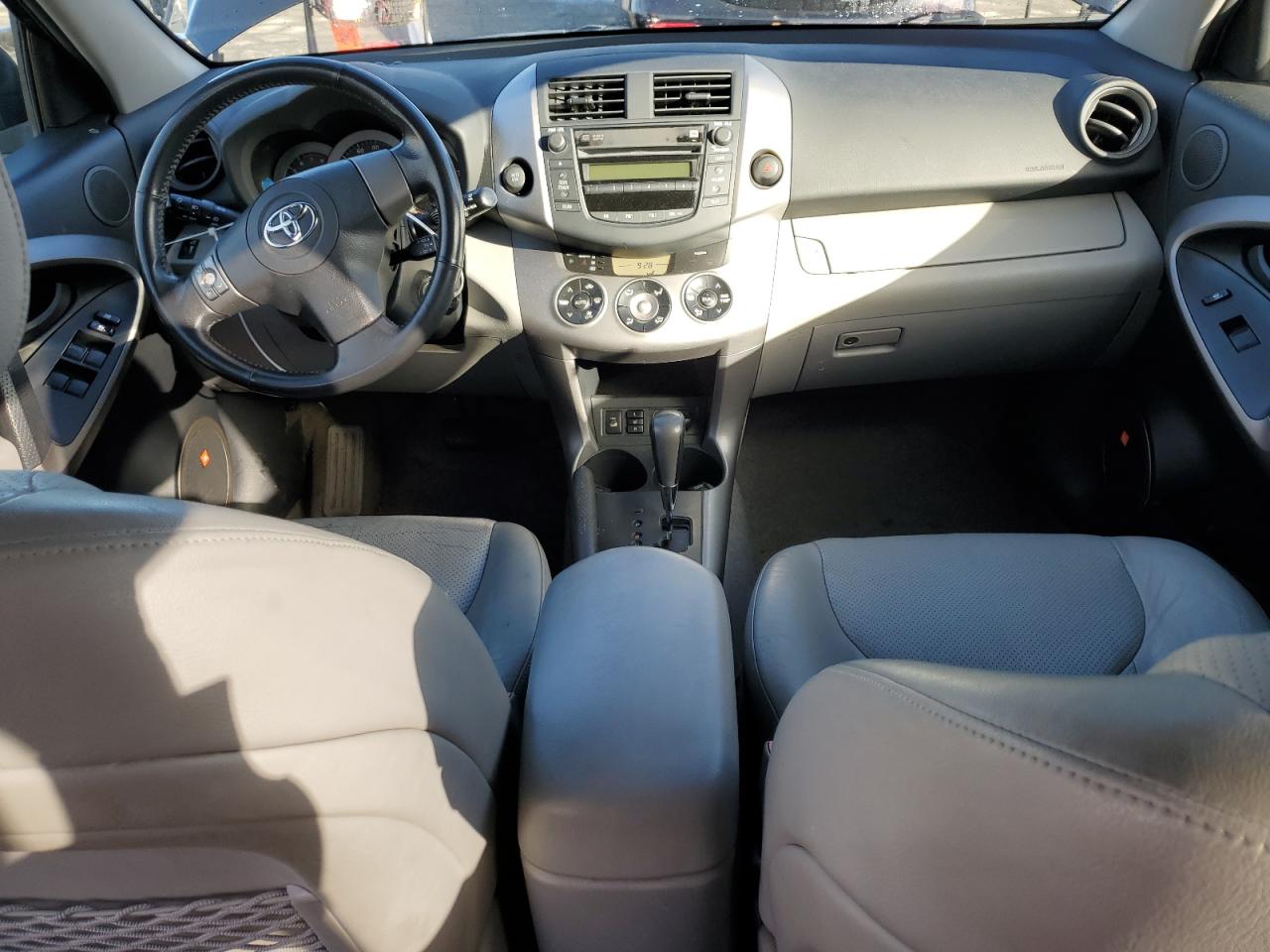 2006 Toyota RAV 4 - Image 8
