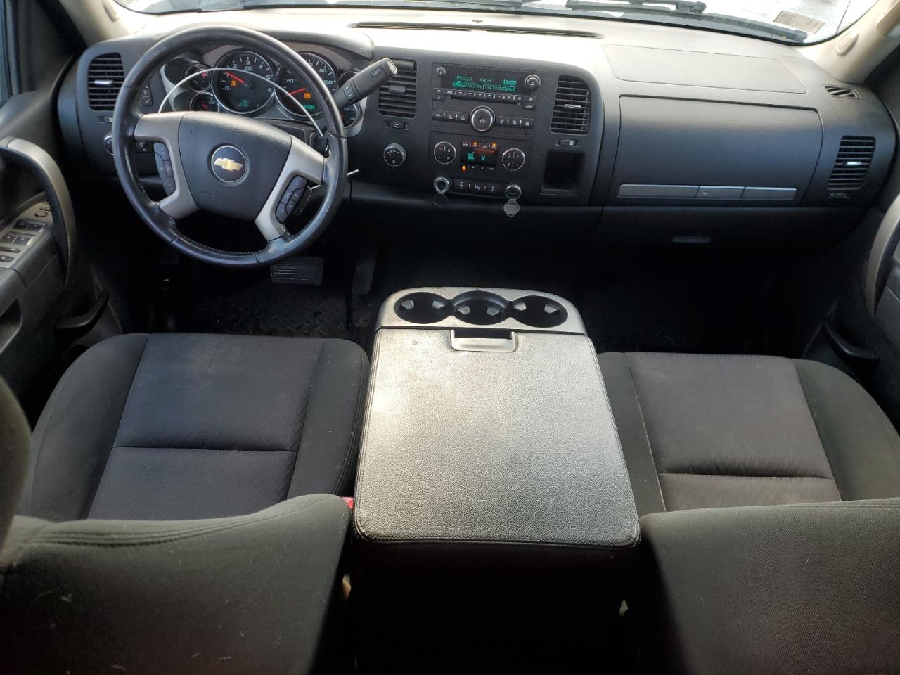 2013 Chevrolet Silverado - Image 8