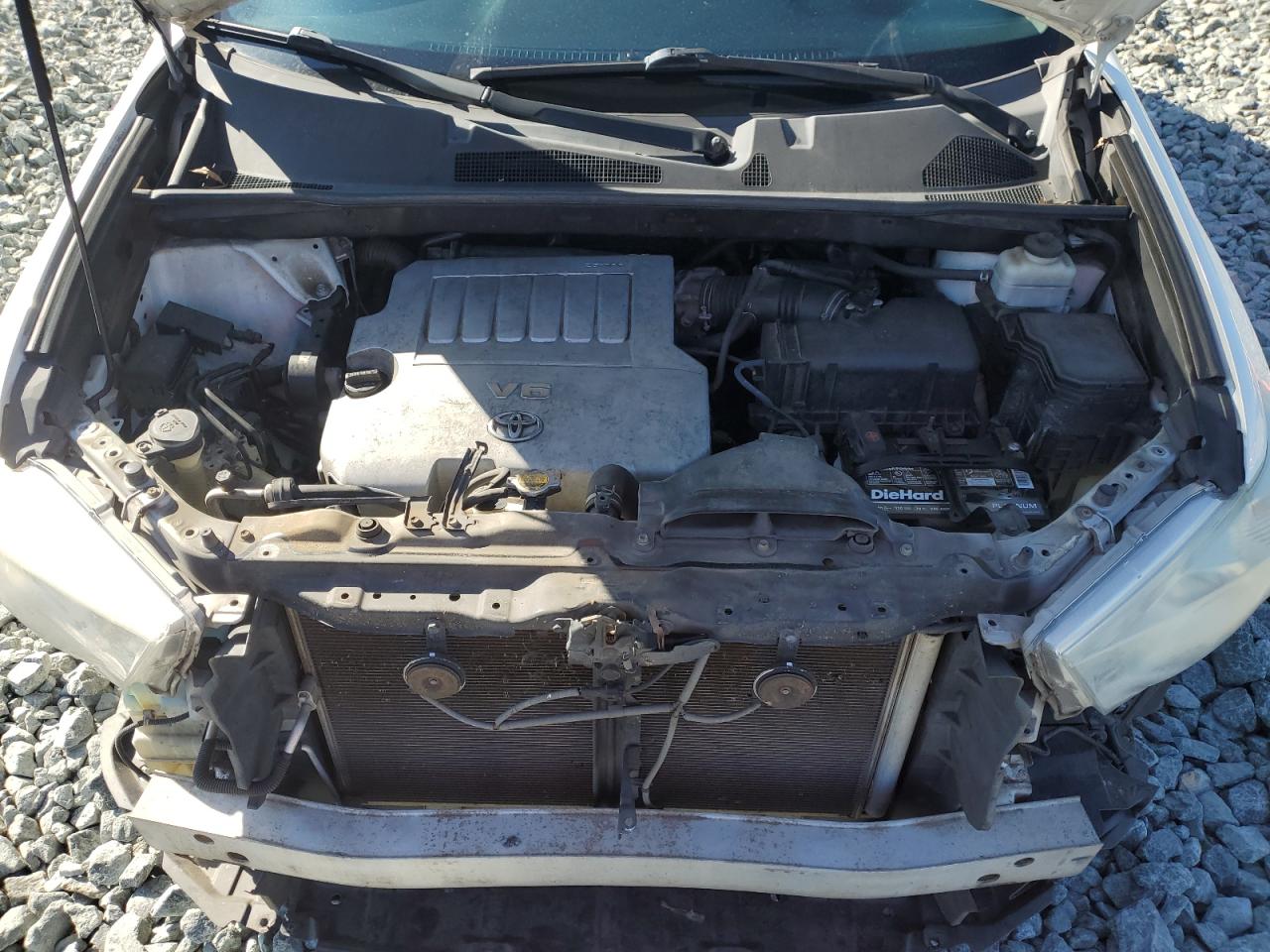 2011 Toyota Highlander - Image 13