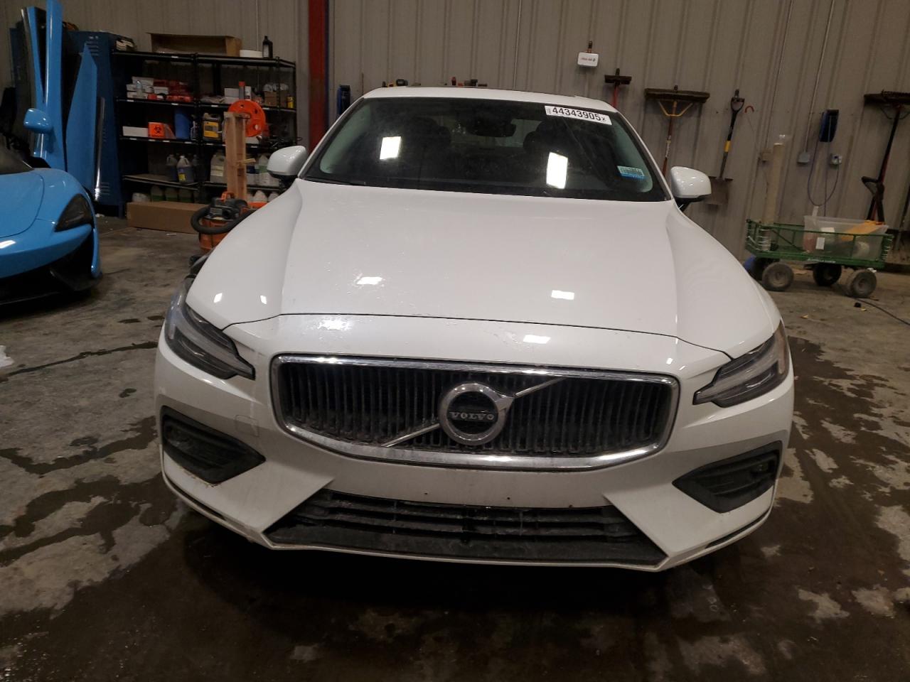 2021 Volvo S60 - Image 5