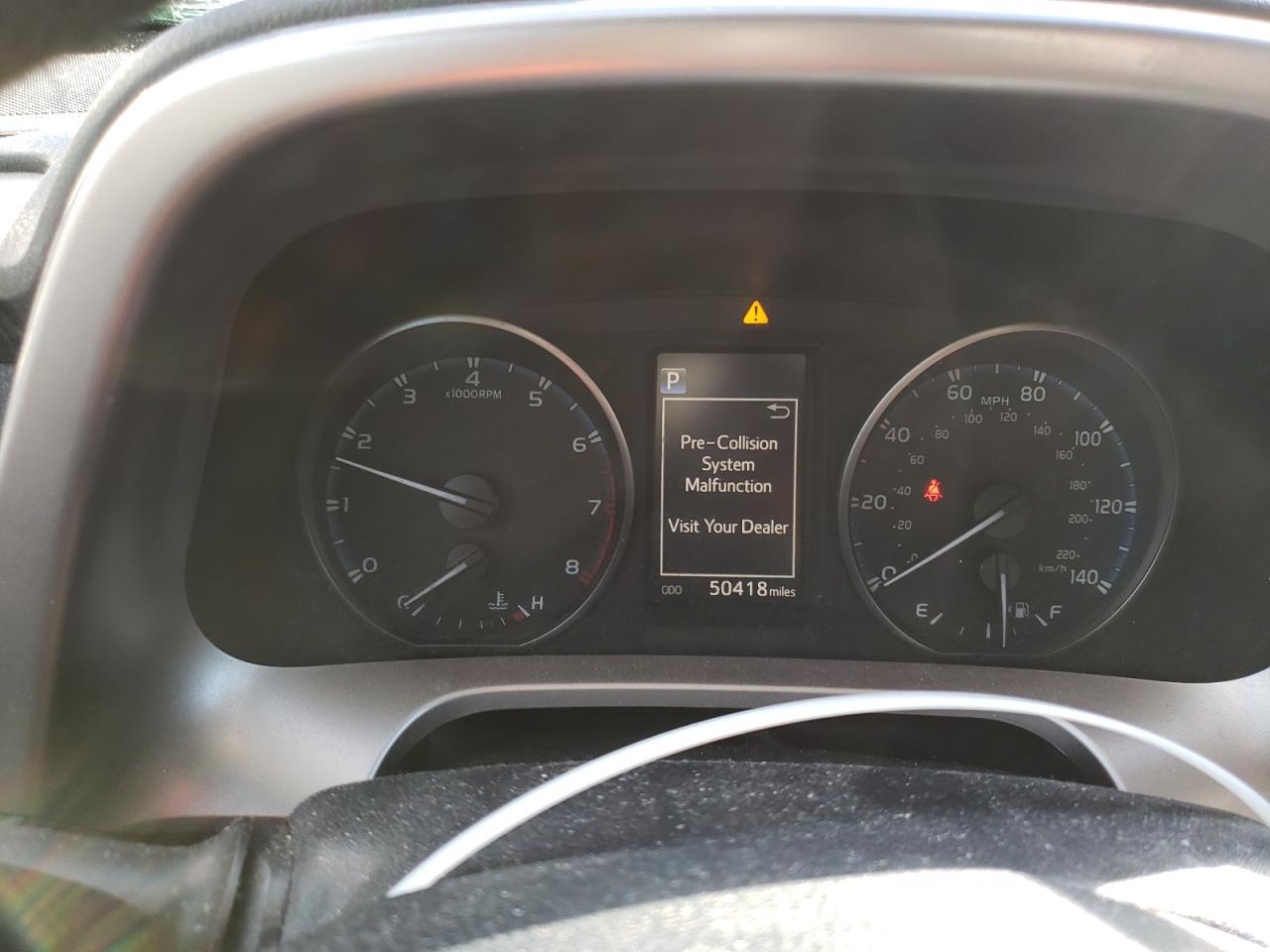 2018 Toyota RAV 4 - Image 9