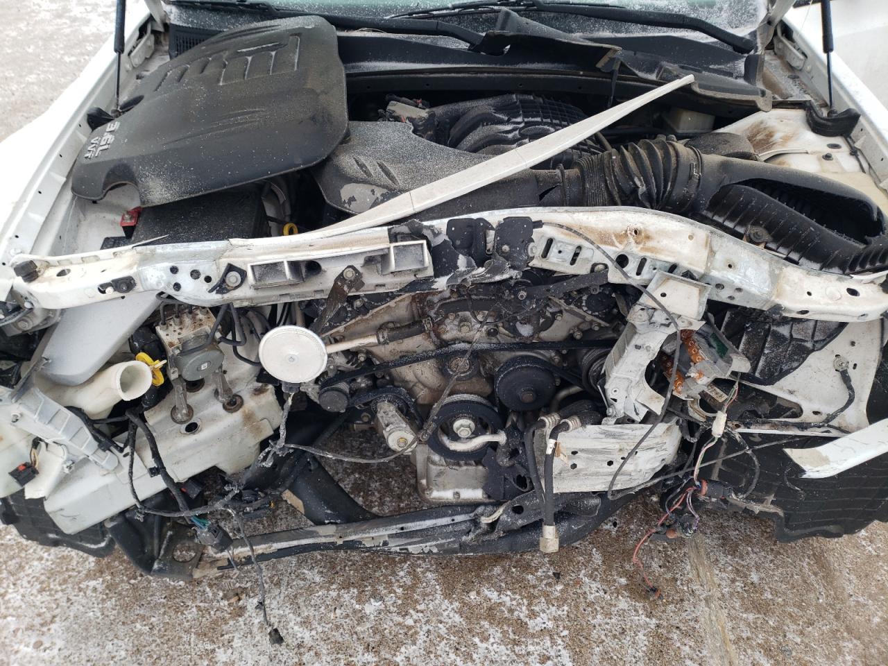 2019 Chrysler 300 - Image 11