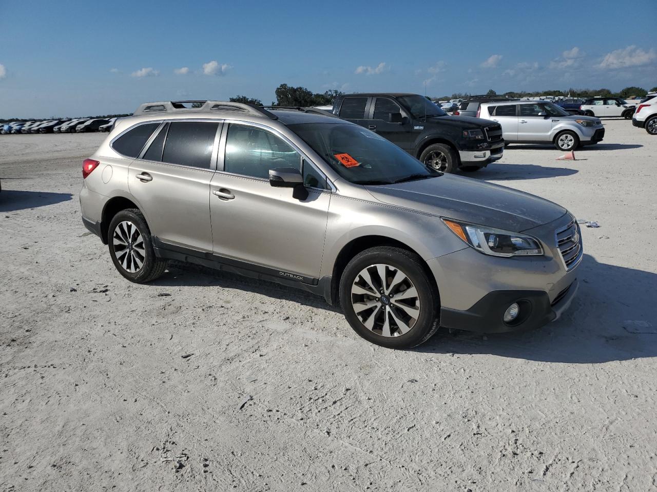 2015 Subaru Outback - Image 4