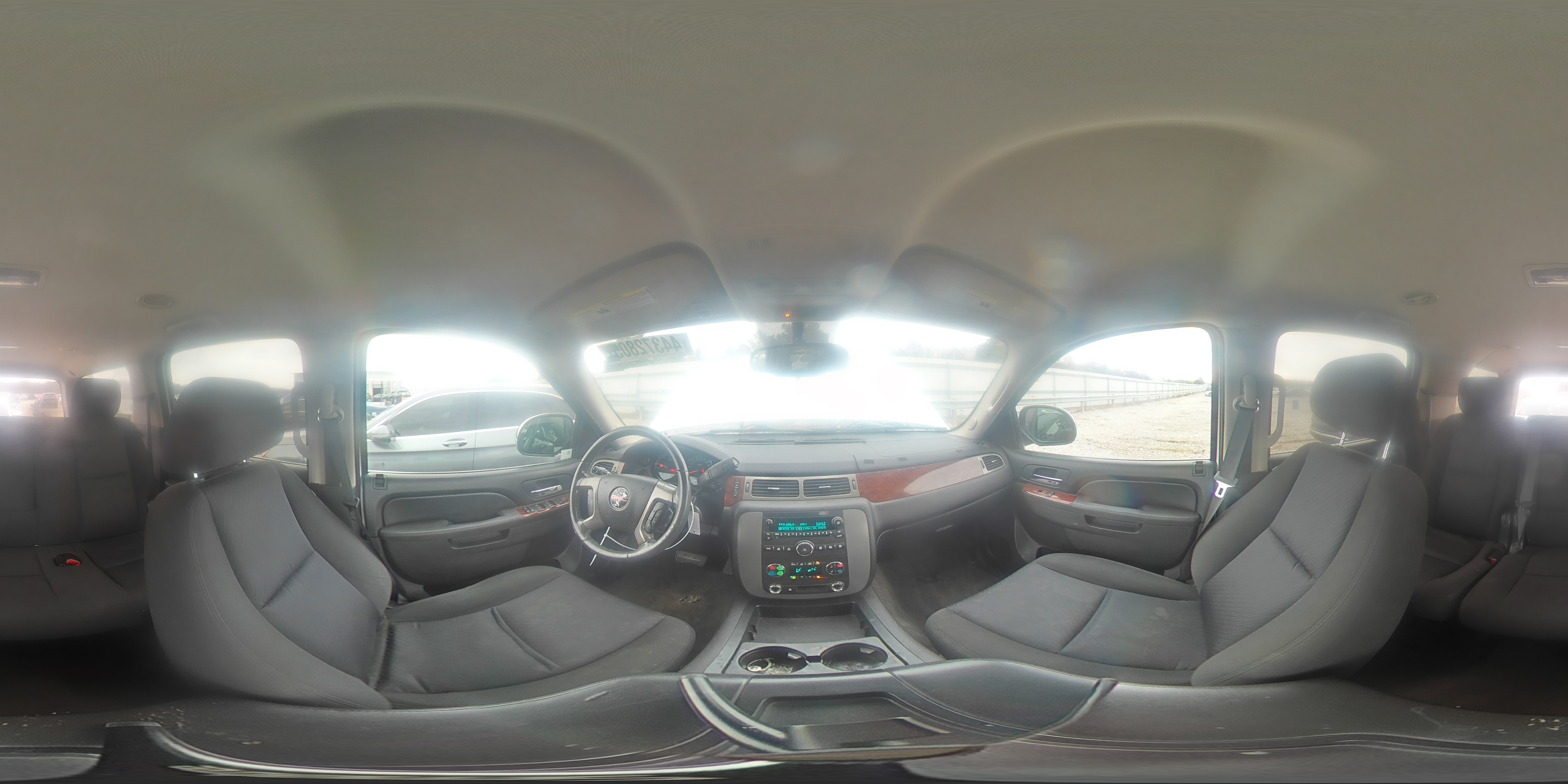2011 GMC Yukon - Image 14