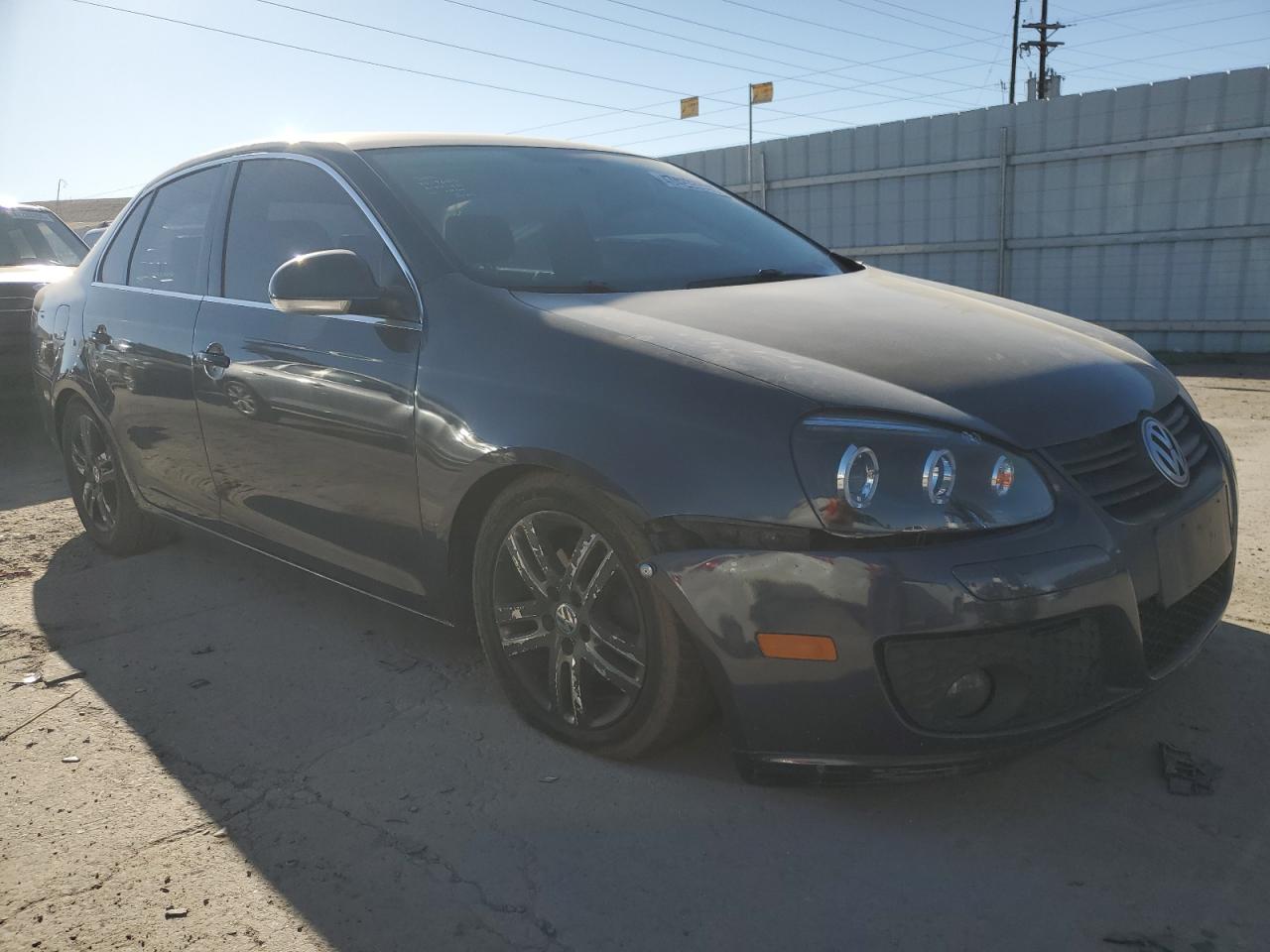 2006 Volkswagen Jetta - Image 4