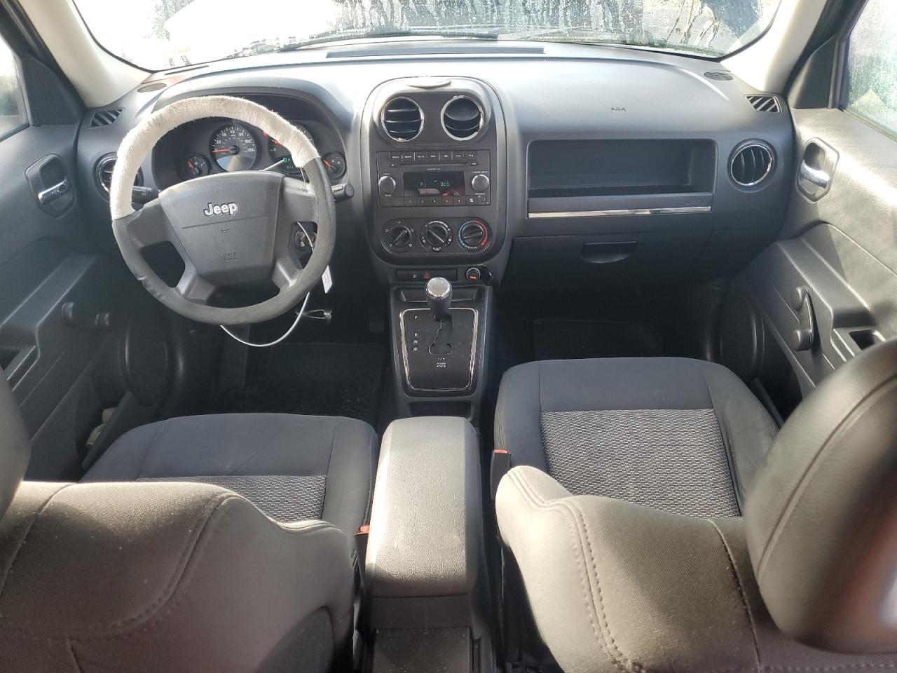 2009 Jeep Liberty (Patriot) - Image 8