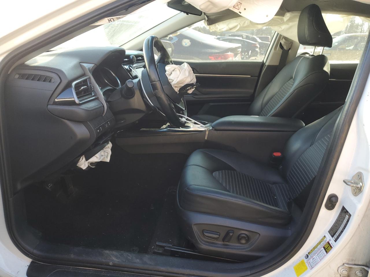 2019 Toyota Camry - Image 7