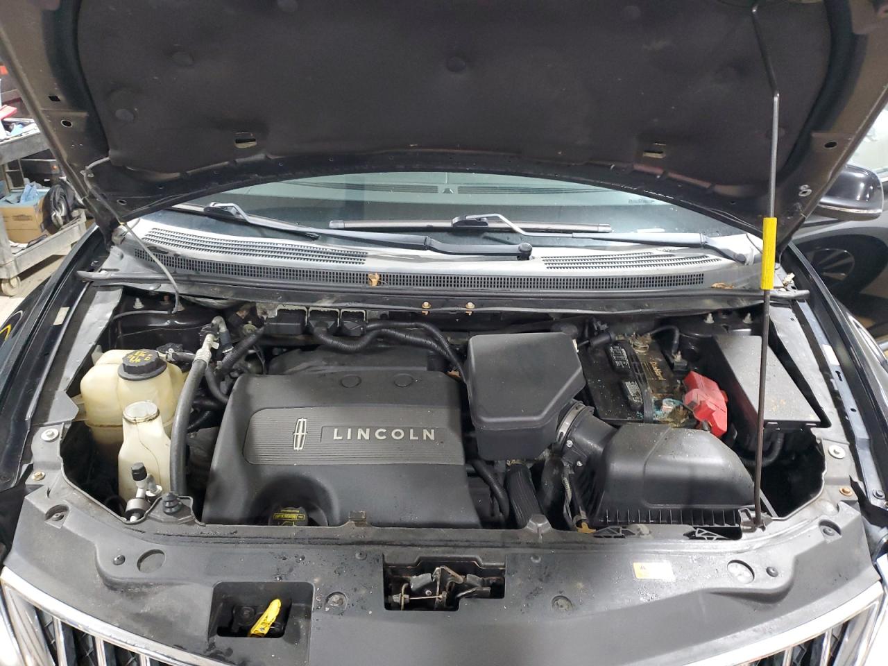 2013 Lincoln MKX - Image 12
