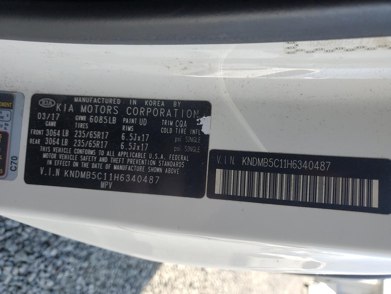 2017 Kia Sedona - Image 15