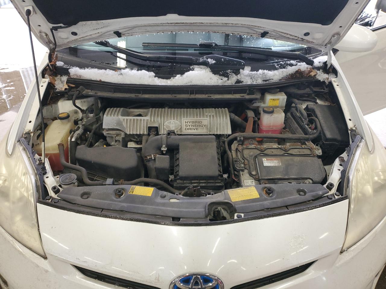 2013 Toyota Prius - Image 13