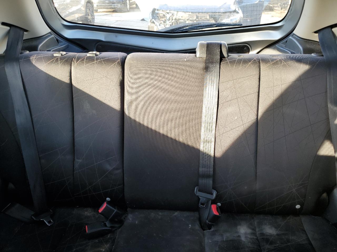 2011 Mazda 2 - Image 10