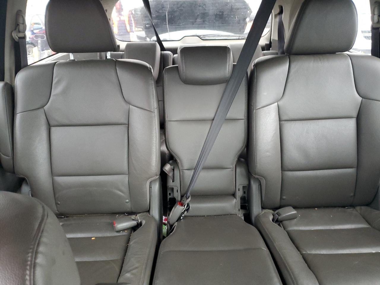 2016 Honda Odyssey - Image 11