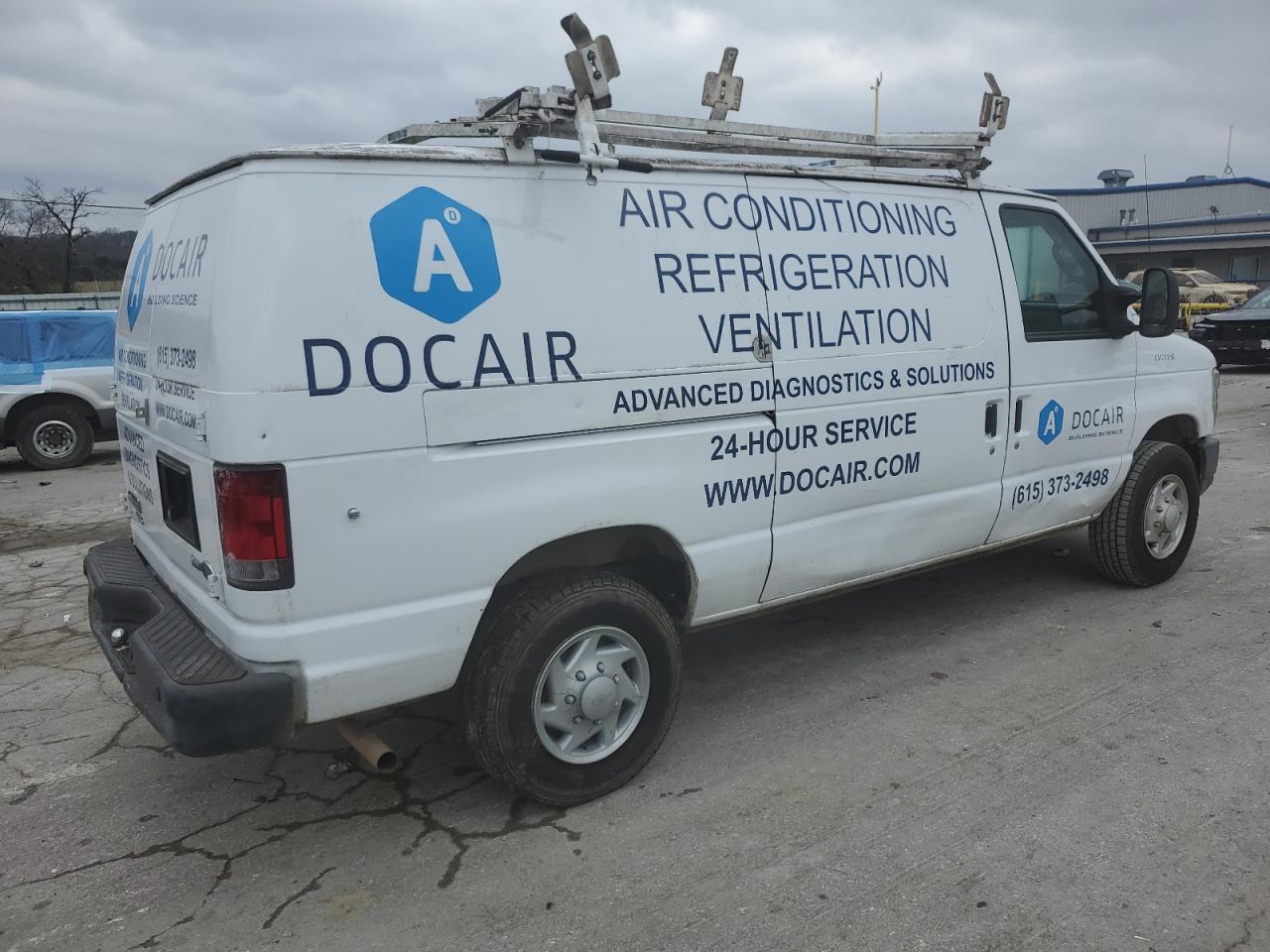 2014 Ford Econoline - Image 3