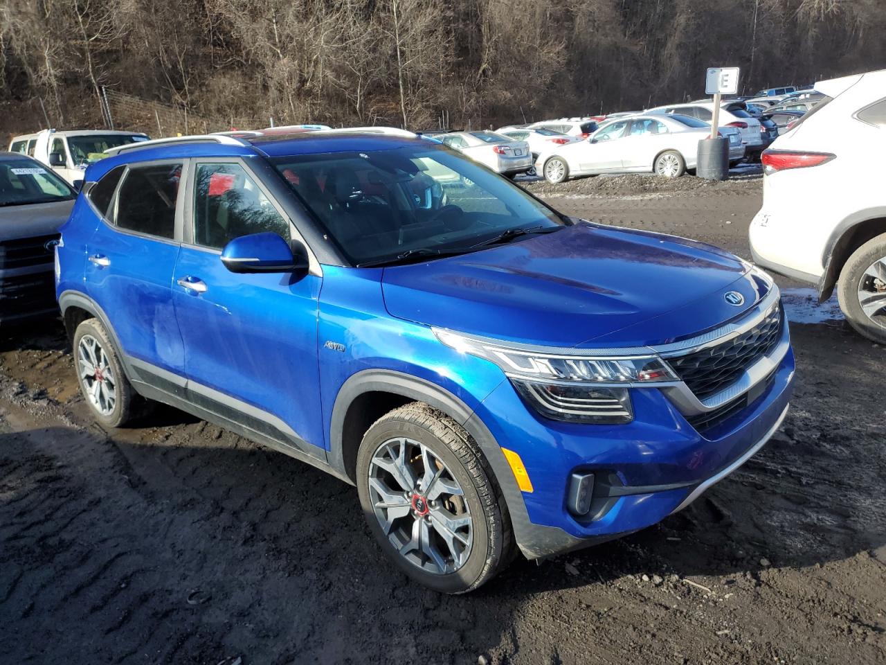 2021 Kia Seltos - Image 4