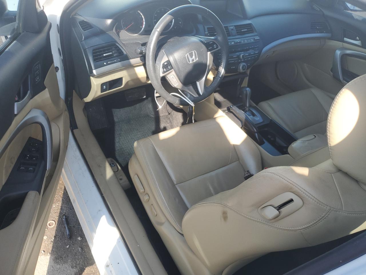 2012 Honda Accord - Image 8