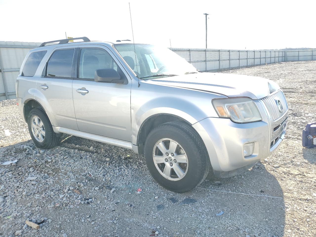 2010 Mercury Mariner - Image 4